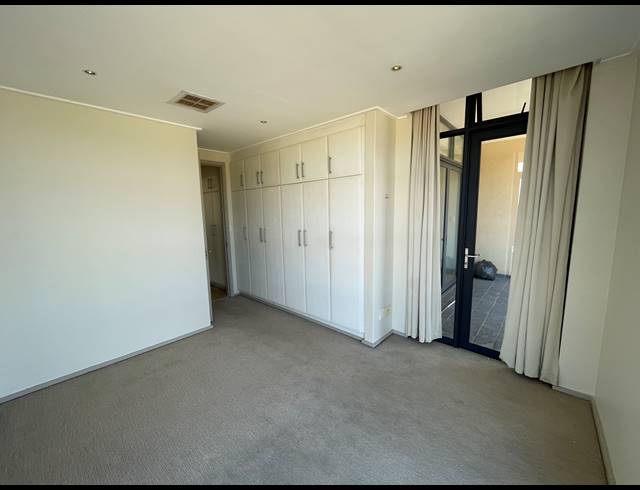 2 BEDROOM APARTMENT FOR SALE IN POINT WATERFRONT